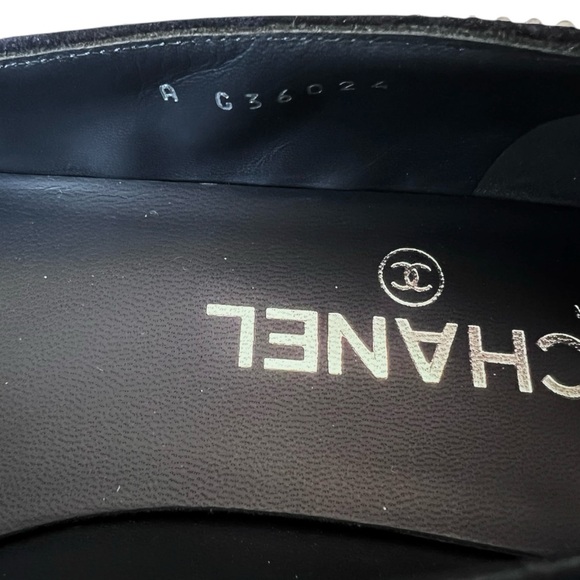 🆕CHANEL Cap Toe Flats Crystal Star & Trim Embellishment Navy & Black 37EU • NIB - Picture 9 of 11